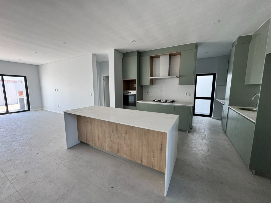 4 Bedroom Property for Sale in Sandown Western Cape